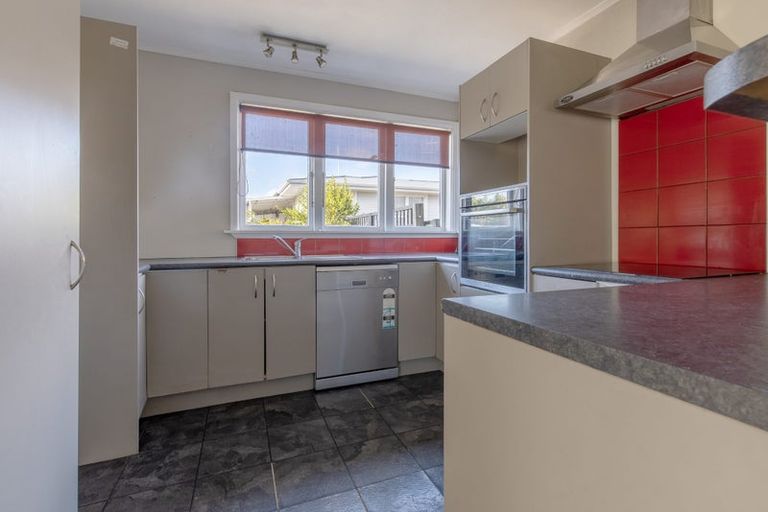 Photo of property in 12 Woburn Street, Waipukurau, 4200