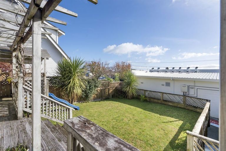Photo of property in 14 Rainsford Street, Moturoa, New Plymouth, 4310