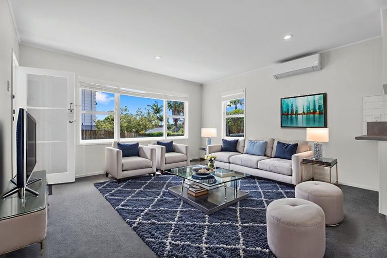 Photo of property in 1/8 Broadview Place, Howick, Auckland, 2014
