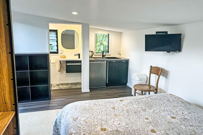 Photo of property in 2/3 Head Street, Sumner, Christchurch, 8081