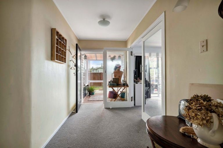 Photo of property in 1 Regan Street, Stratford, 4332