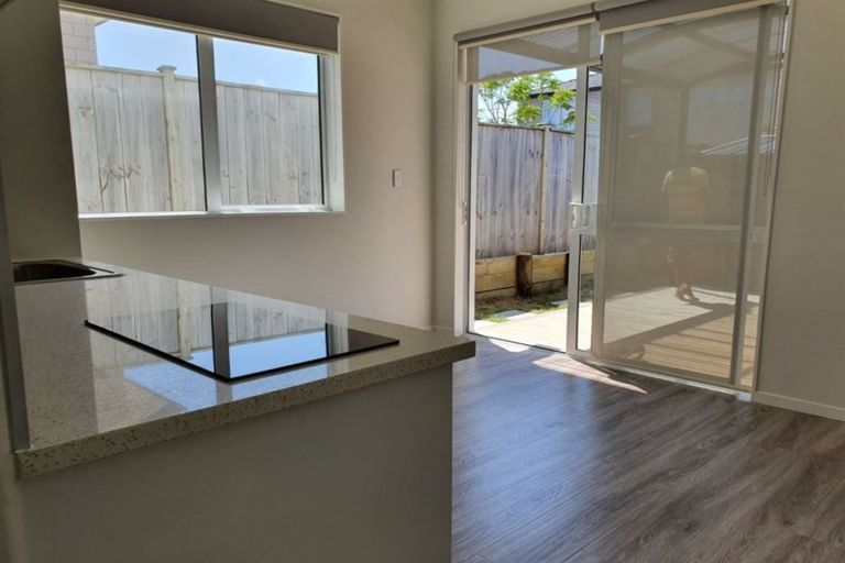 Photo of property in 5 Bruckless Drive, Flat Bush, Auckland, 2019