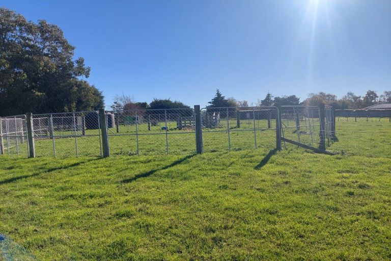 Photo of property in 2 Essex Street, Weston, Oamaru, 9401