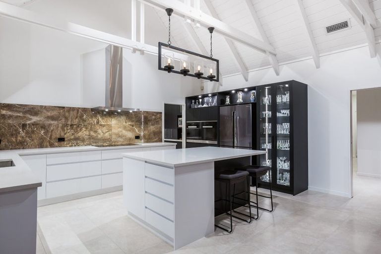 Photo of property in 67 Tarahunga Road, Levin, 5571