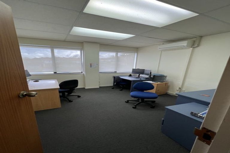 Photo of property in 404 Queens Drive, Windsor, Invercargill, 9810