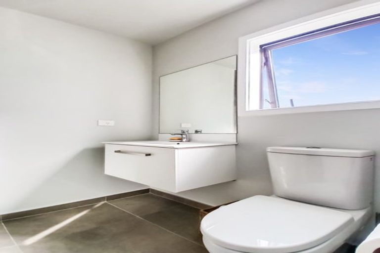 Photo of property in 17 Dorricott Avenue, Hobsonville, Auckland, 0616