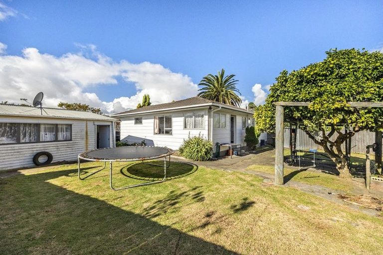 Photo of property in 22 Hoturoa Place, Manurewa, Auckland, 2102