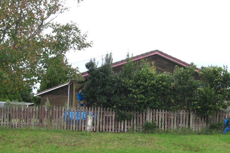 Photo of property in 2/10 Glen Road, Ranui, Auckland, 0612
