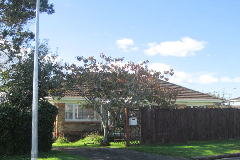 Photo of property in 5 Jennifer Place, Papatoetoe, Auckland, 2025