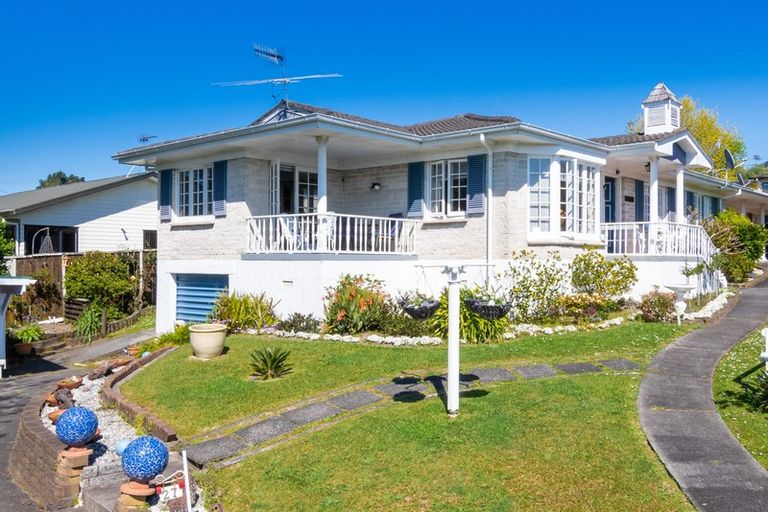 Photo of property in 1/27 Nui Mana Place, Te Atatu South, Auckland, 0610