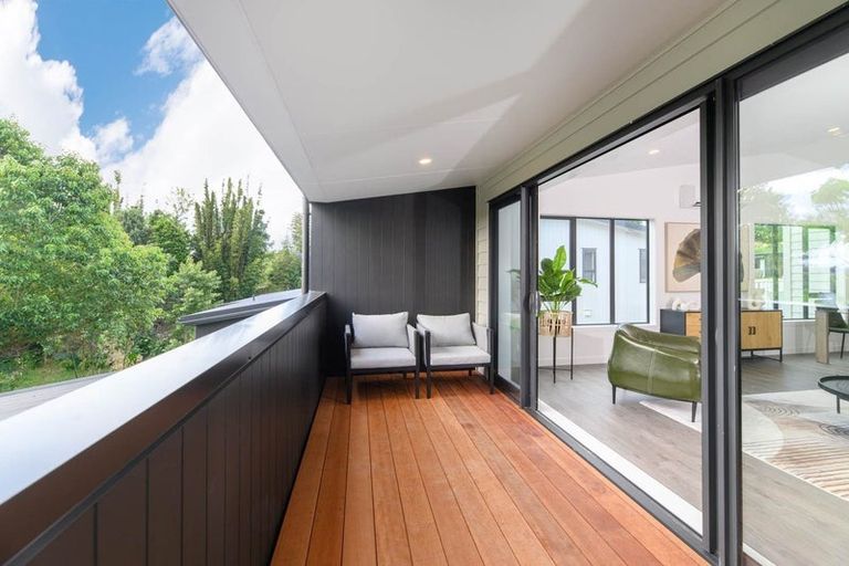 Photo of property in 18b Arataki Views Way, Glen Eden, Auckland, 0602