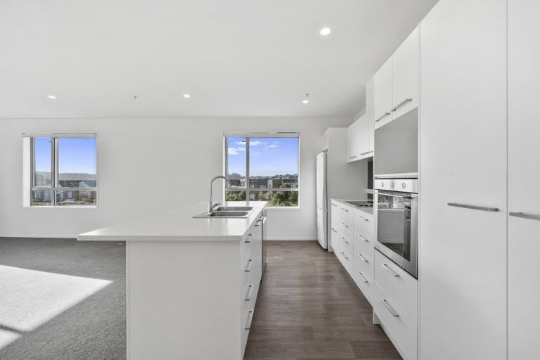 Photo of property in 201/160a Hobsonville Point Road, Hobsonville, Auckland, 0616