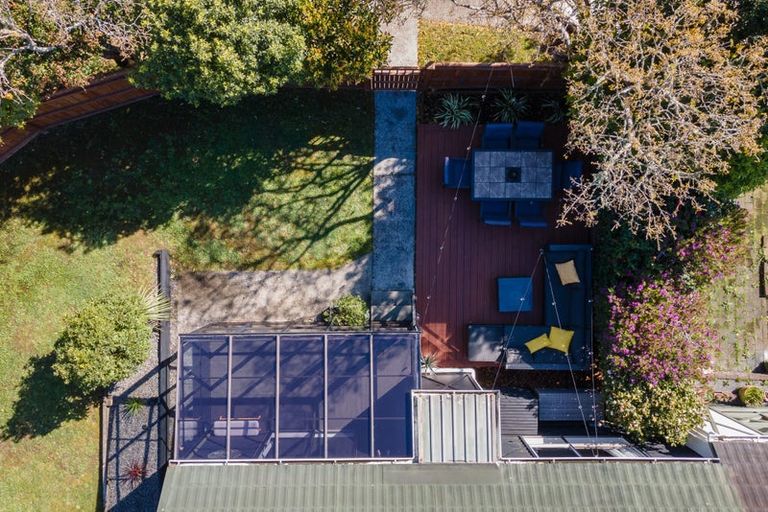 Photo of property in 2 Makatote Grove, Churton Park, Wellington, 6037