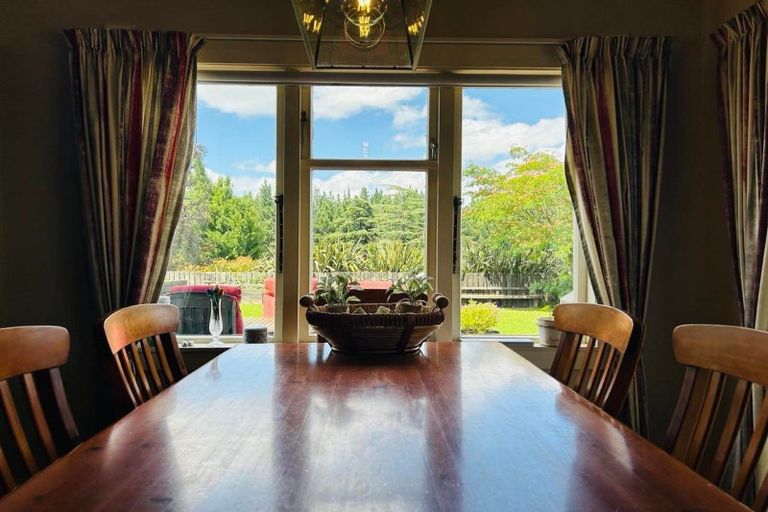 Photo of property in 15a Ruataniwha Street, Waipawa, 4210