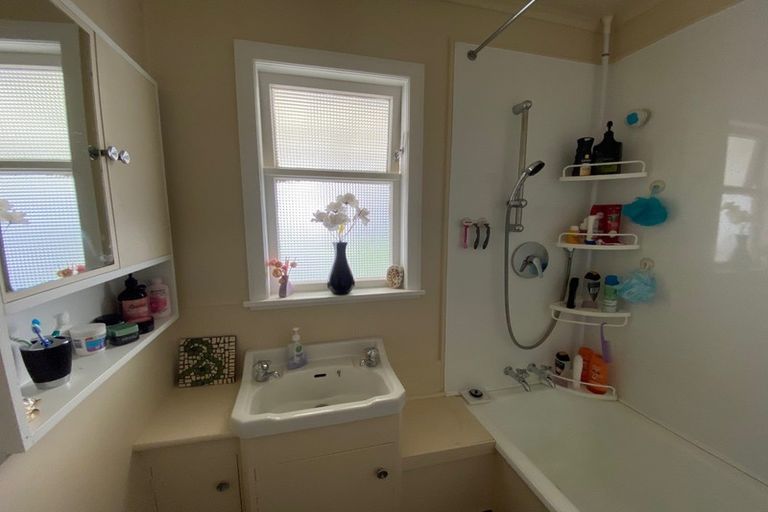 Photo of property in 44 Hospital Street, Dannevirke, 4930