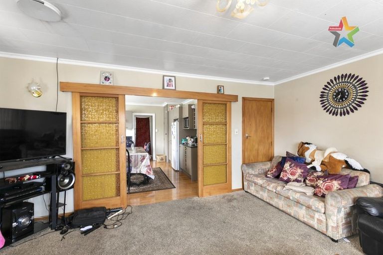 Photo of property in 10 Isabel Grove, Wainuiomata, Lower Hutt, 5014