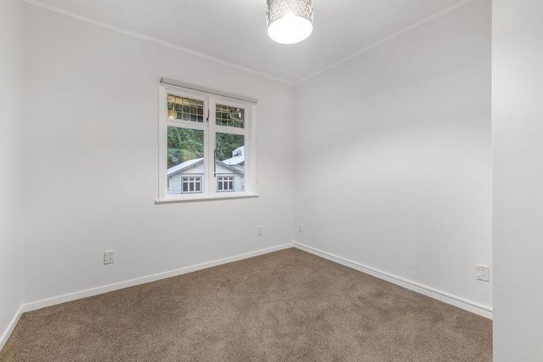 Photo of property in 38 Adams Terrace, Aro Valley, Wellington, 6021