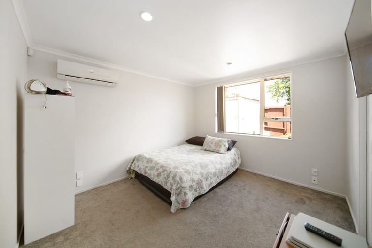 Photo of property in 11 Naylors Drive, Mangere, Auckland, 2022