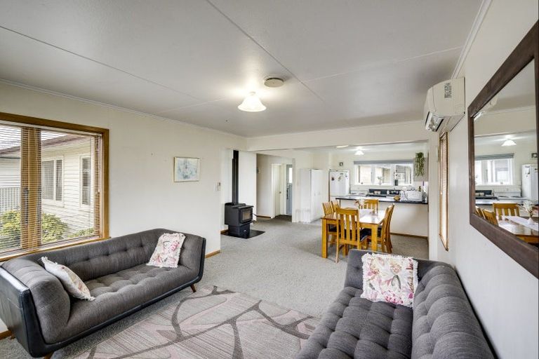 Photo of property in 6 Kauri Street, Taradale, Napier, 4112
