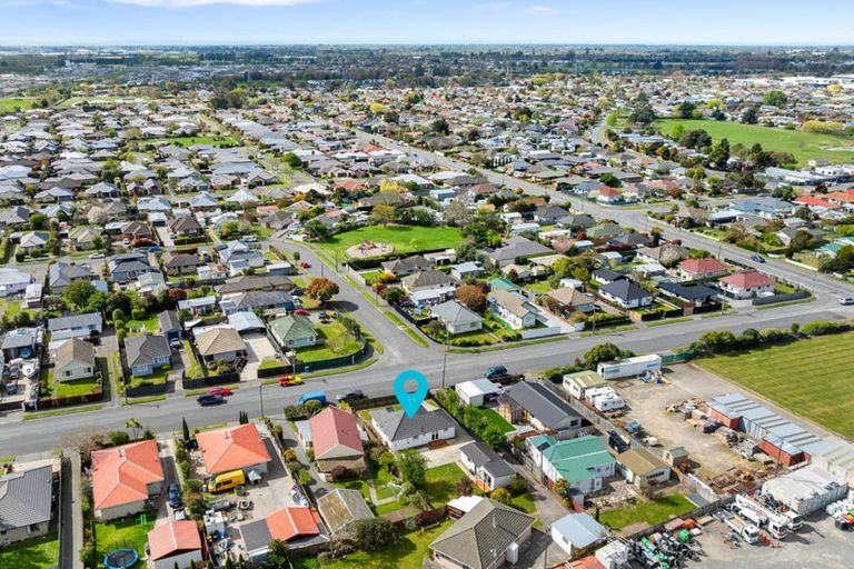 Photo of property in 17 Roberts Road, Hei Hei, Christchurch, 8042