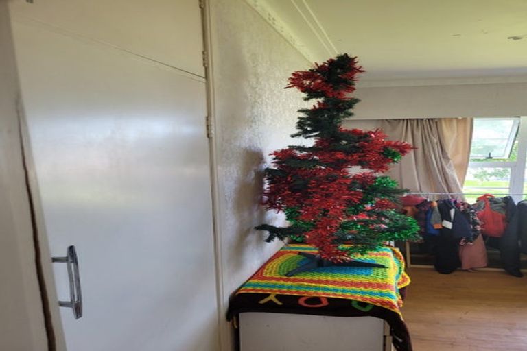 Photo of property in 15 Shirley Avenue, Papakura, 2110
