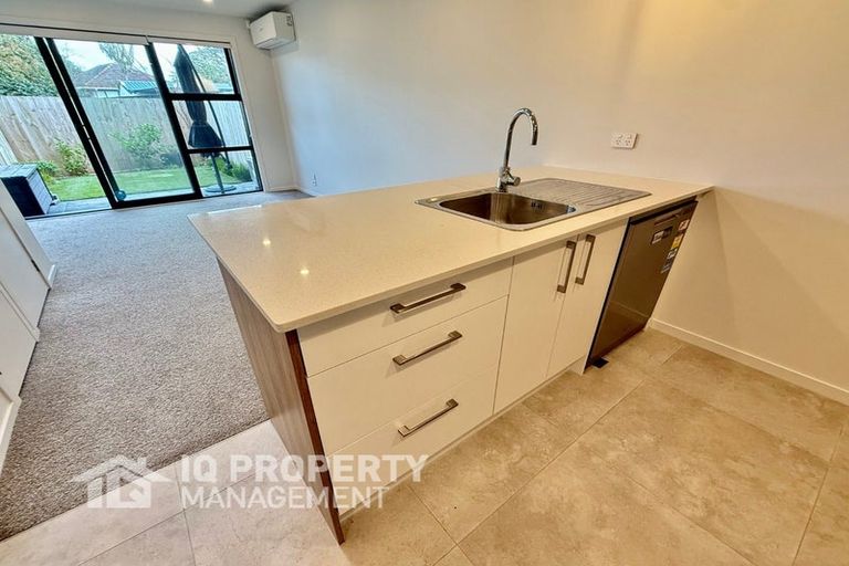 Photo of property in 10/20 Moor Avenue, Te Atatu Peninsula, Auckland, 0610