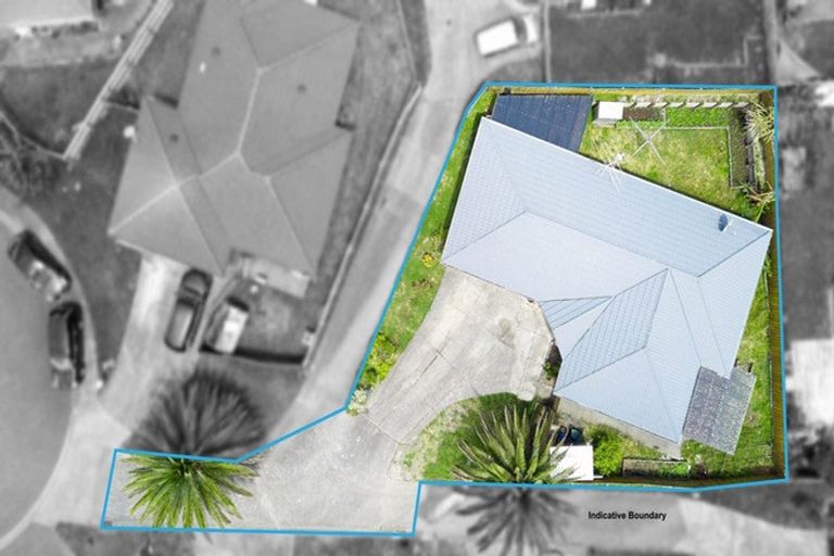 Photo of property in 18 Plumstead Rise, Glen Eden, Auckland, 0602