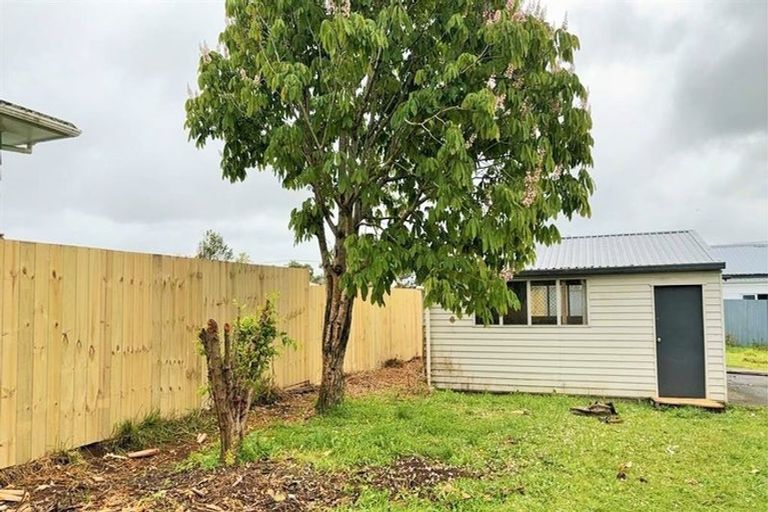 Photo of property in 81a Gloucester Road, Manurewa, Auckland, 2102