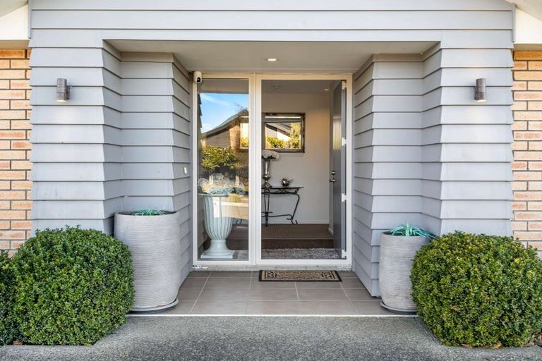 Photo of property in 2 Te Aika Street, Marshland, Christchurch, 8083