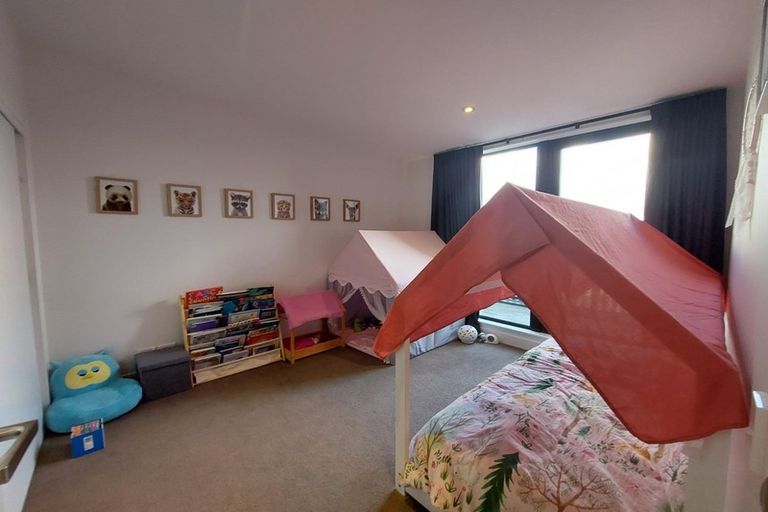 Photo of property in 26 Hastings Street, Hobsonville, Auckland, 0616