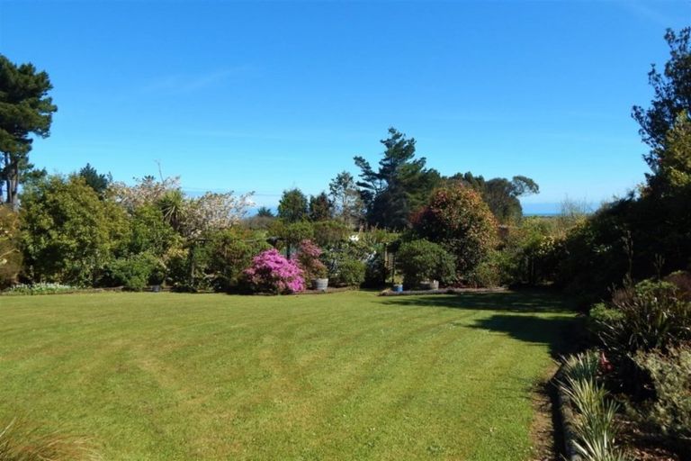 Photo of property in 78 Golf Links Road, Ruatapu, 7883