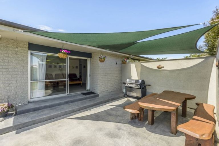 Photo of property in 12 Carter Place, Manurewa, Auckland, 2102