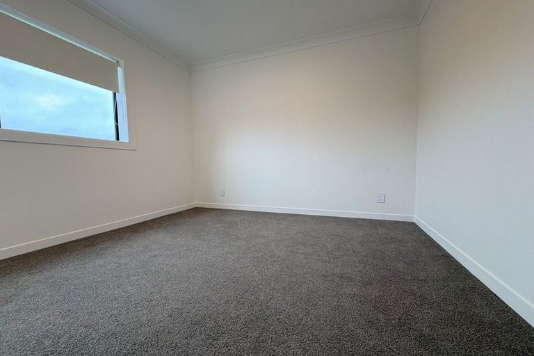 Photo of property in 40c Kervil Avenue, Te Atatu Peninsula, Auckland, 0610