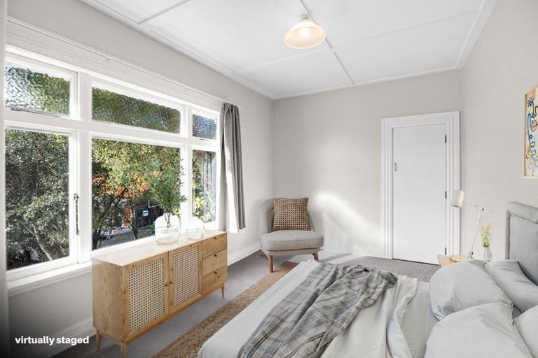 Photo of property in 18 Bracken Street, New Plymouth, 4310