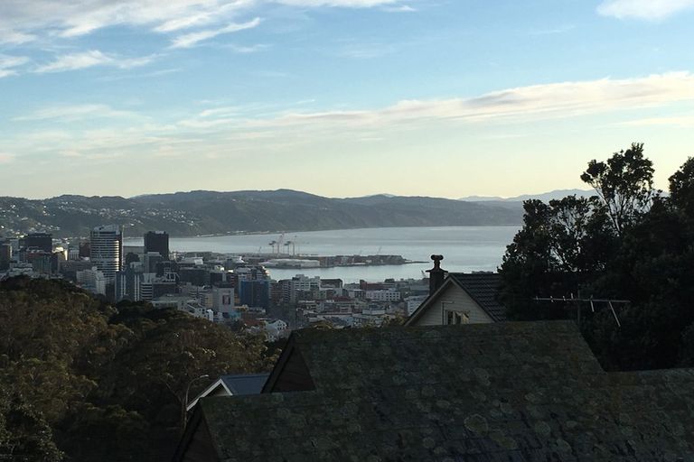 Photo of property in 3c/145 Ohiro Road, Brooklyn, Wellington, 6021