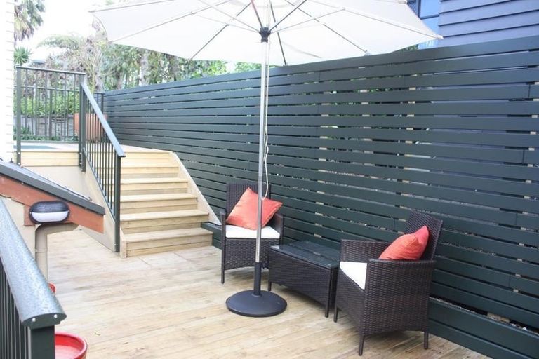 Photo of property in 1/99 Deep Creek Road, Waiake, Auckland, 0630