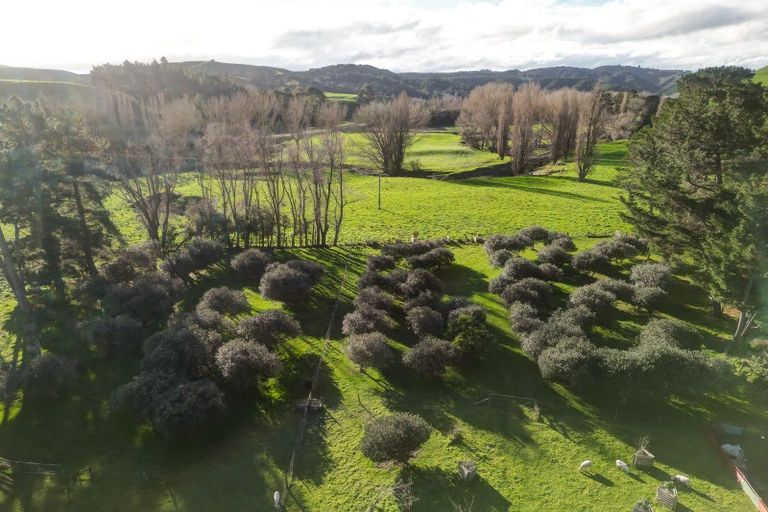 Photo of property in 57 Makirikiri Valley Road, Upokongaro, Whanganui, 4575