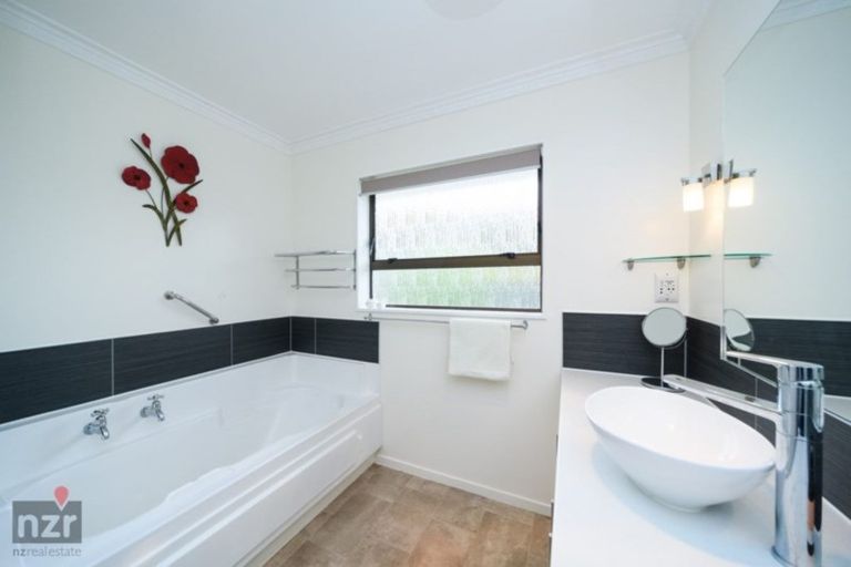 Photo of property in 21 Fiona Crescent, Feilding, 4702