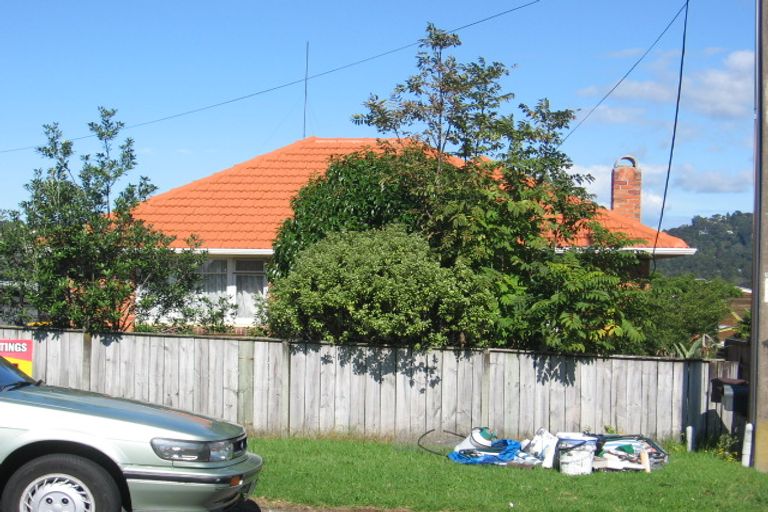 Photo of property in 1/30 Savoy Road, Glen Eden, Auckland, 0602