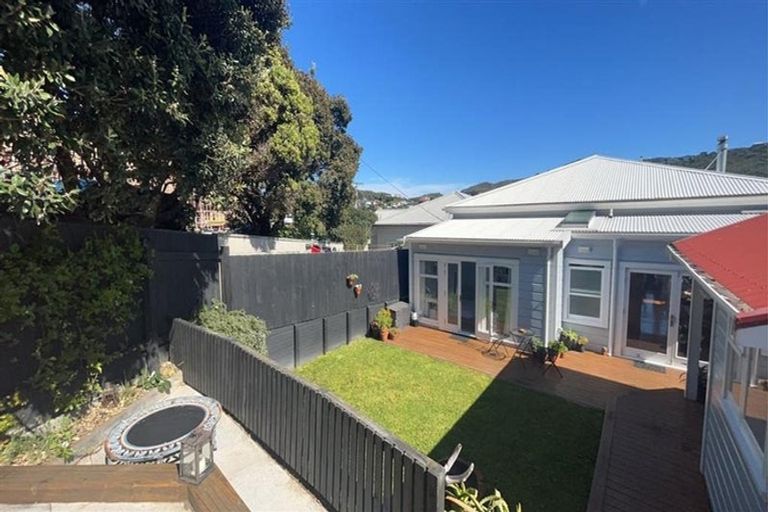 Photo of property in 87 Tiber Street, Island Bay, Wellington, 6023
