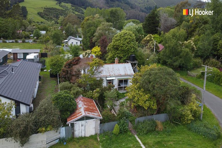 Photo of property in 2 Killarney Street, Waitati, 9085