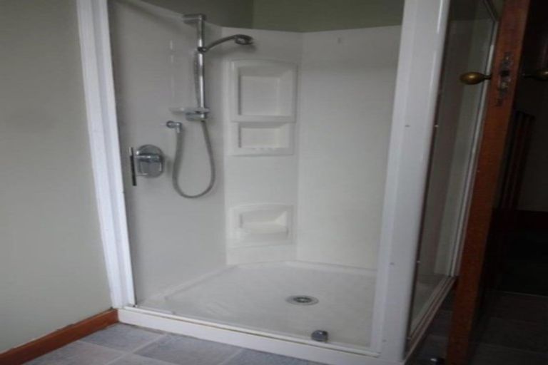 Photo of property in 90 Russell Street, Westport, 7825