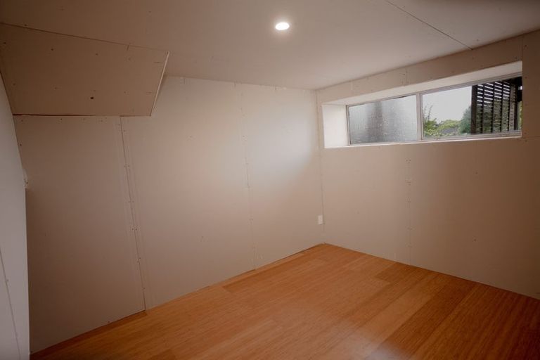 Photo of property in 2/15b Nandana Drive, Glen Eden, Auckland, 0602