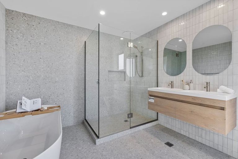 Photo of property in 49b Browns Road, St Albans, Christchurch, 8014