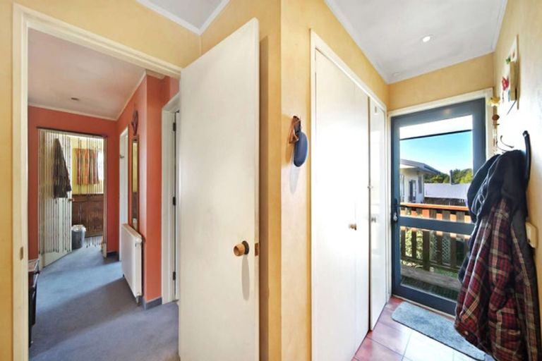 Photo of property in 28 Tarata Street, Kaka Point, Balclutha, 9271