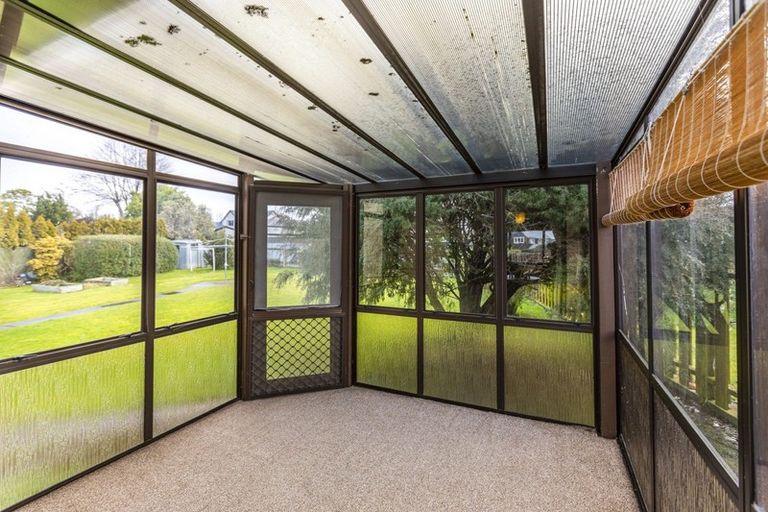 Photo of property in 6 Willow Grove, Waipukurau, 4200