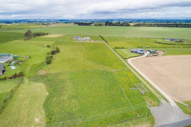 Photo of property in 81 Pukepapa Road, Marton, 4710