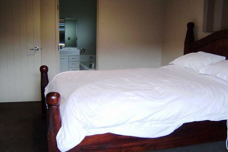 Photo of property in 4 Briar Crescent, Alexandra, 9320