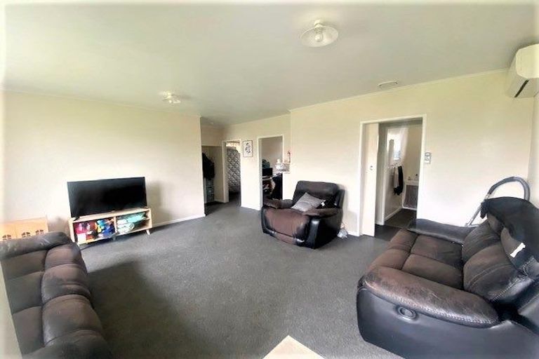 Photo of property in 1/17a Miro Street, Trentham, Upper Hutt, 5018