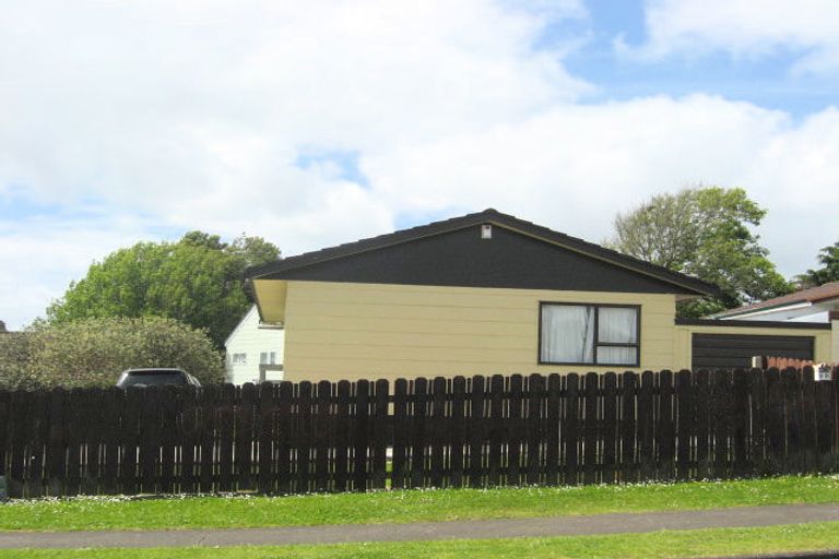 Photo of property in 1/11 Burundi Avenue, Clendon Park, Auckland, 2103